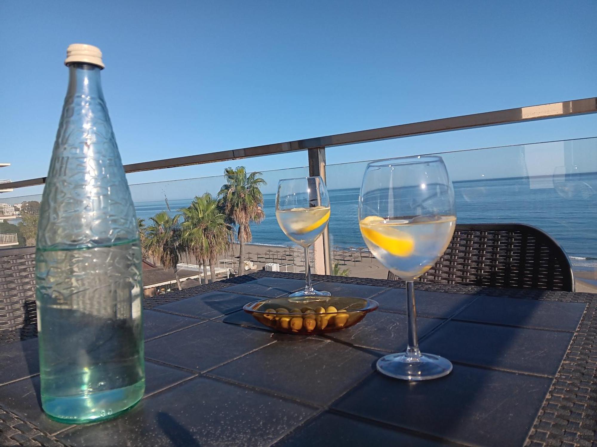 Alojamiento Iberia Playa Estepona Buitenkant foto
